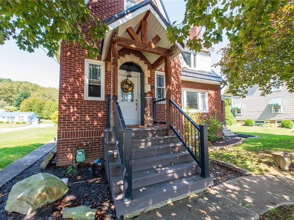 811 E Main St, Rural Valley, PA 16249