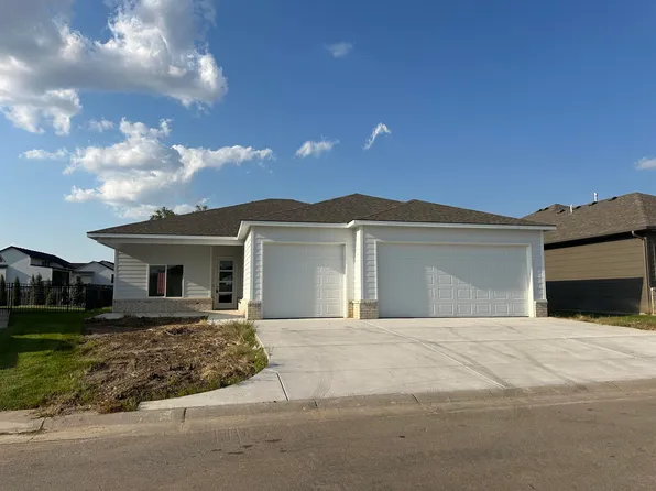 4438 N Sunny Cir, Wichita, KS 67205