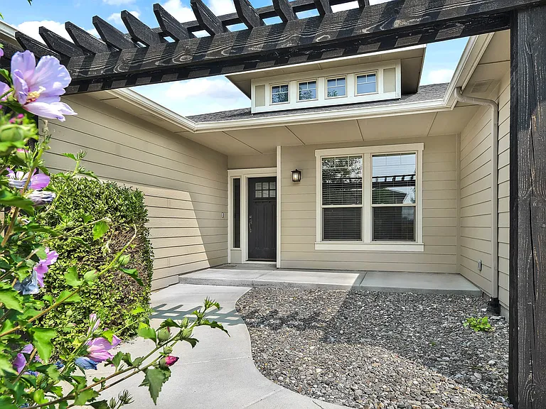 13470 S Stockbridge Way — Photo 3
