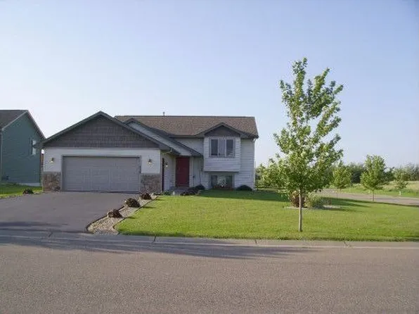 319 Bluebill St, Baldwin, WI 54002