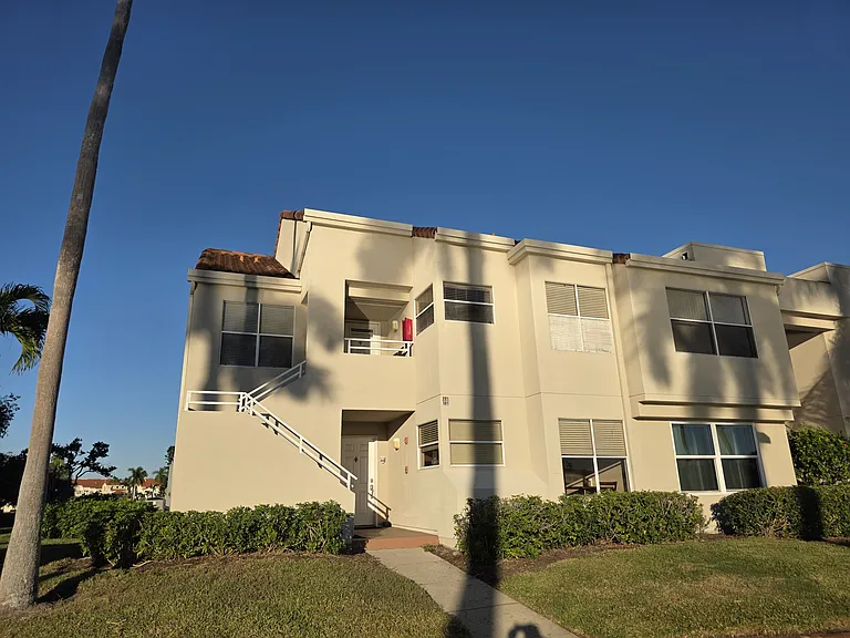 6100 Bahia Del Mar Cir #101 — Photo 37