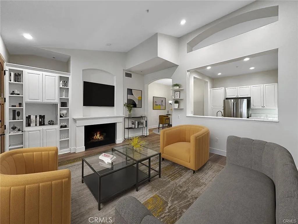 2 bed, 1154 sqft, $5,600 — Photo 3