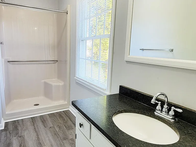 830 Larch Way #1 — Photo 24