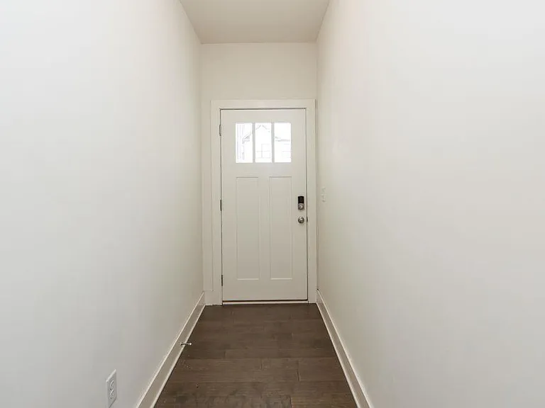 7 Steelwood Ct — Photo 2
