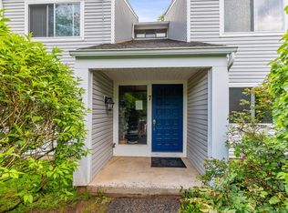 7 Brookwood Dr APT B, Rocky Hill, CT 06067