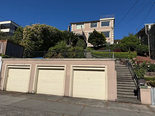 1617 5th Ave N #B Photo 1