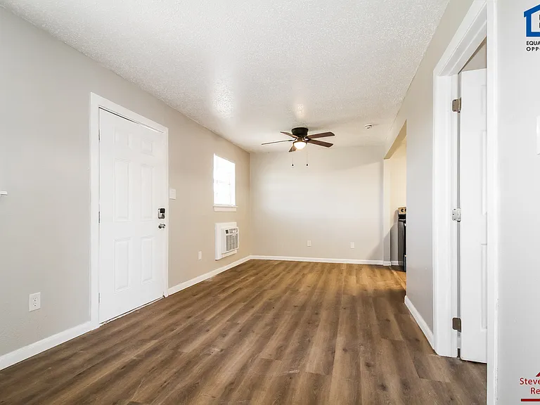 Highpoint Estate Apartments — Photo 8