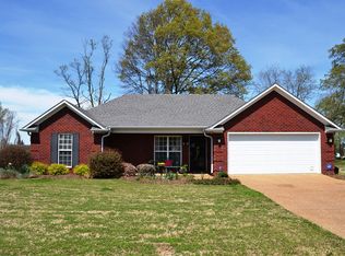 6058 Creekside Dr, Milan, TN 38358