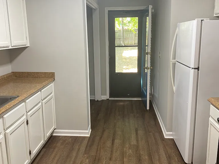 8332 Grand Oak Ct — Photo 6