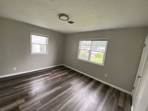 3rd image of 6309 Evergreen Blvd