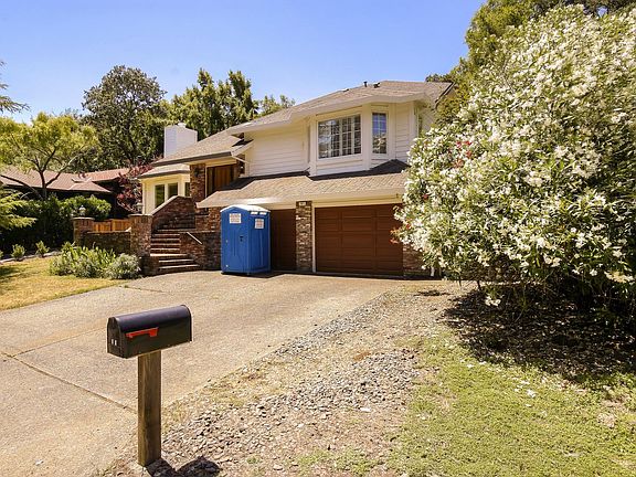 4th image of 61 Pacheco Creek Dr