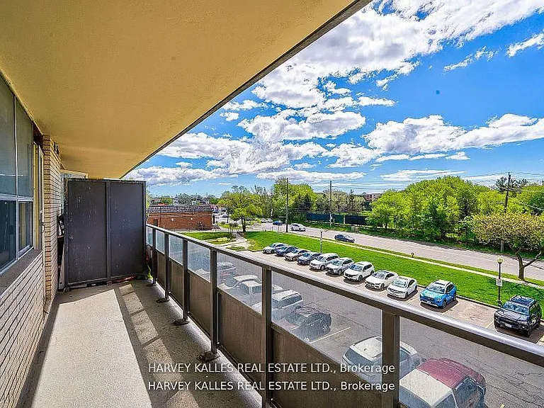 2000 Sheppard Ave W #306 — Photo 33