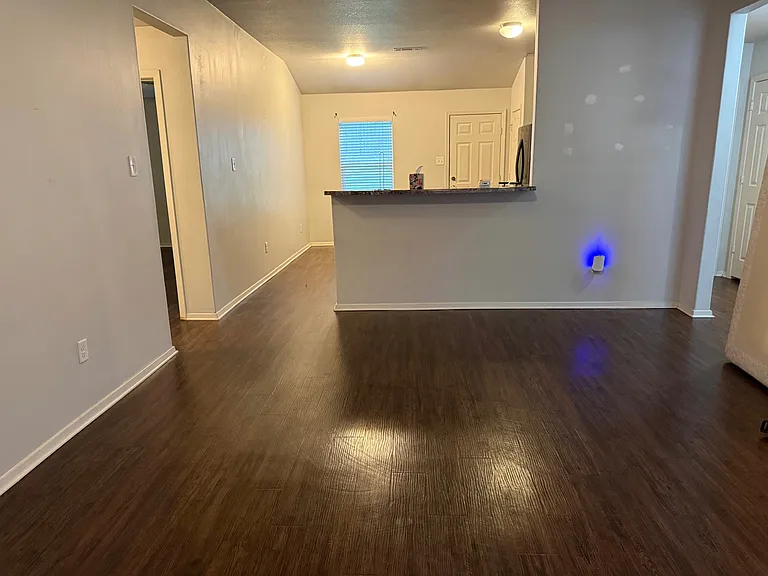 4704 Judes Park — Photo 6