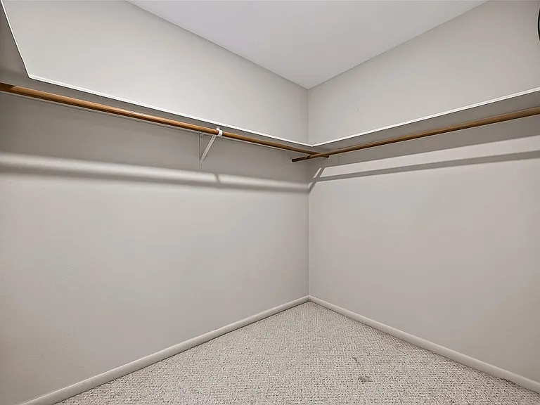 6649 De Moss Dr #649 — Photo 31