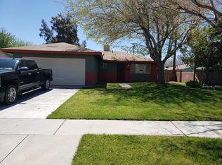 330 E Avenue J13, Lancaster, CA 93535