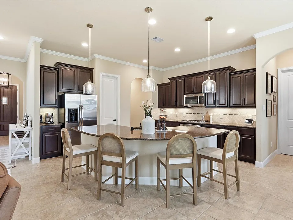 12911 Chatfield Manor Ln