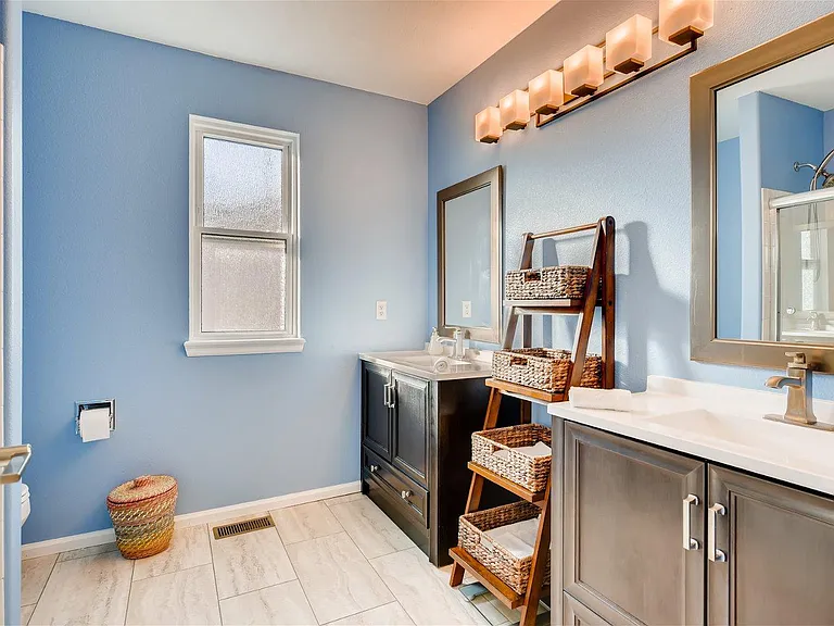 2489 Cove Creek Ct — Photo 17