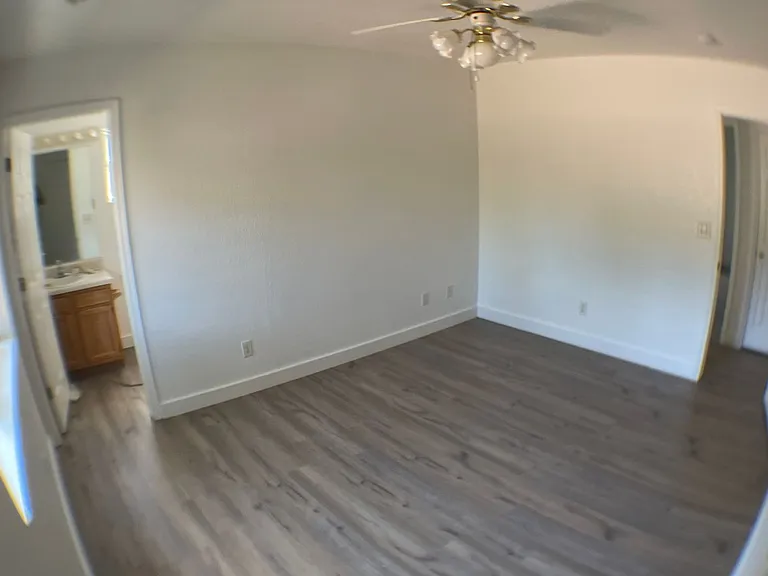 2115 N West St — Photo 17