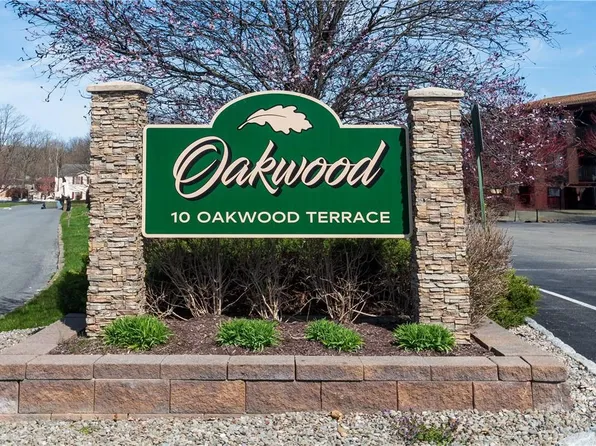 10 Oakwood Terrace #113, New Windsor, NY 12553