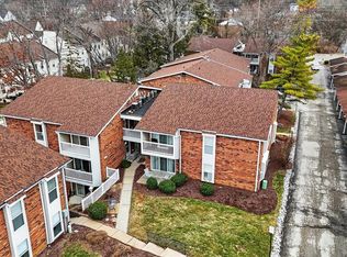 522 Nirk Ave APT I, Saint Louis, MO 63122