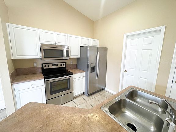 3rd image of 630 SW 28th Ter