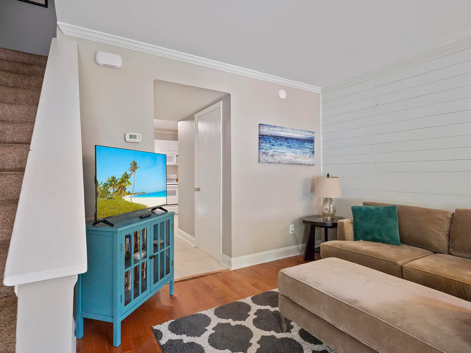 507 Stinson Dr — Photo 3