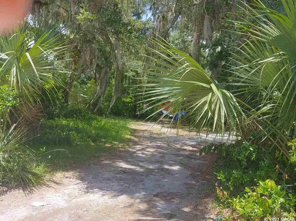 613 SE 13th St, Gainesville, FL 32641