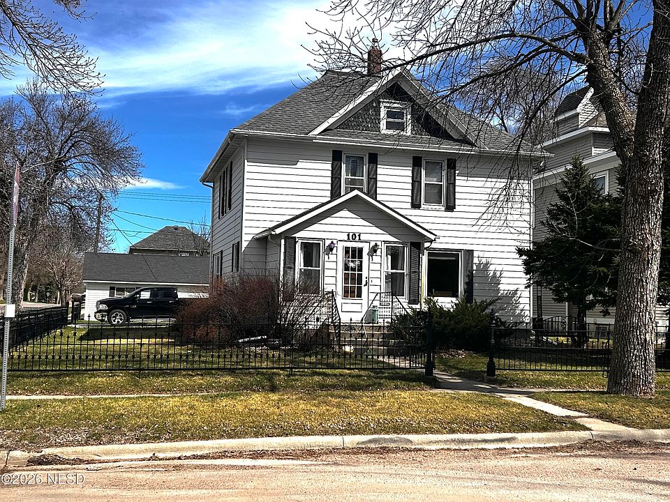 1st image of 101 S 4th St
