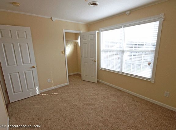 4th image of 4337 Aylesbury Dr