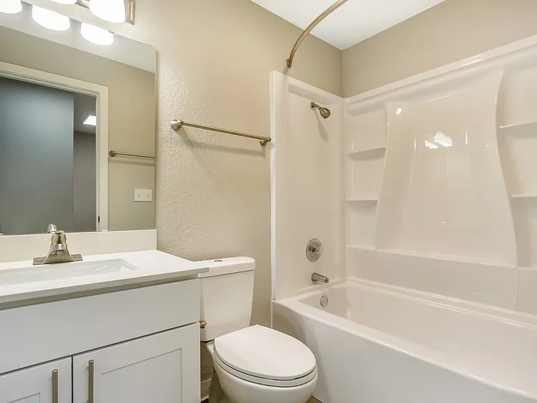 Modern Bathroom
