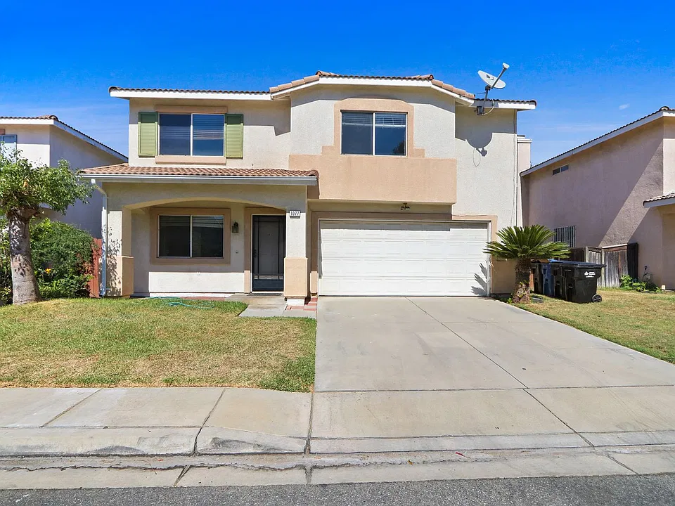 1077 Camellia Ct