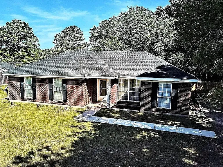 9282 Prairie Dr — Photo 1