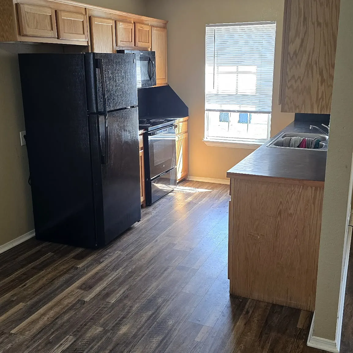 3 bed, 1164 sqft, $1,150 — Photo 1