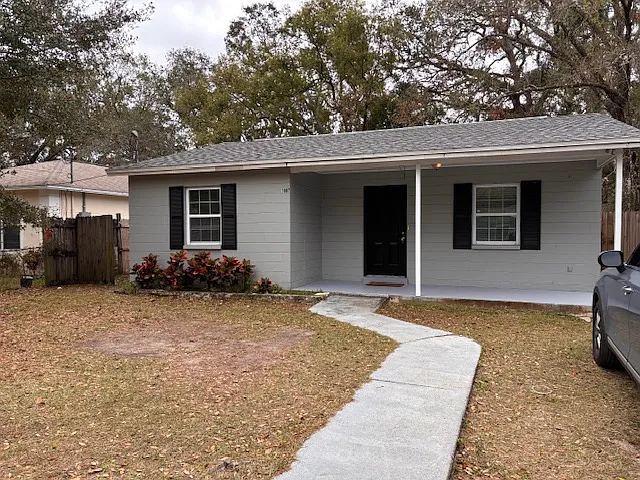 1607 E Kirby St — Photo 1