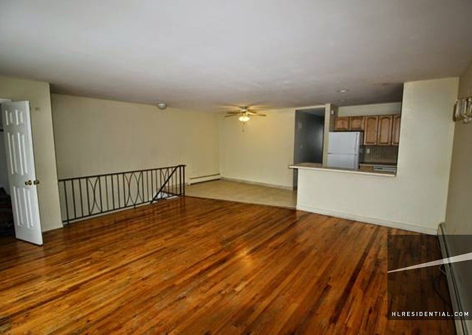 1st image of 5008 Clearview Expy #00