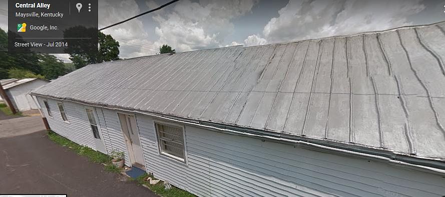 2nd image of 1026 E 6th St APT 3