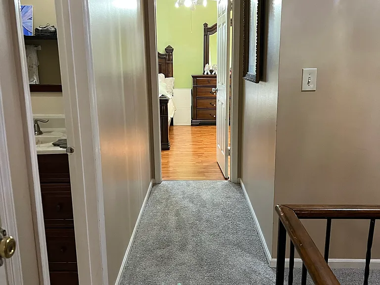 2 Tulip Ct — Photo 33