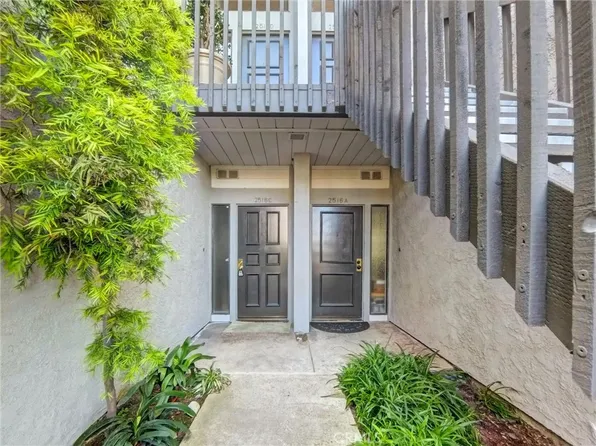 2516 W Macarthur Blvd Unit C, Santa Ana, CA 92704