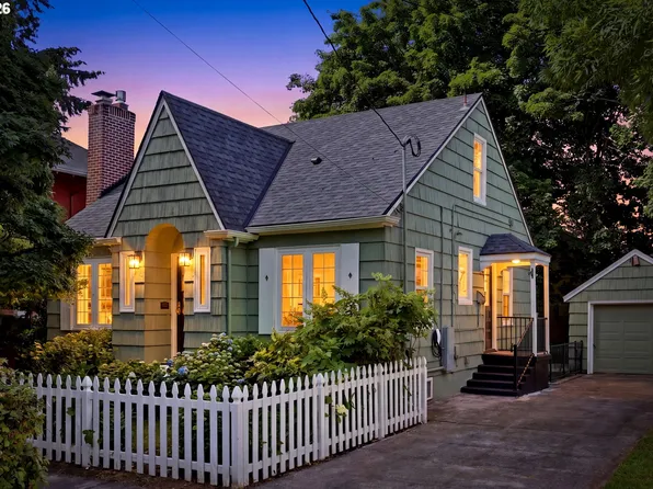 3945 SE Clinton St, Portland, OR 97202