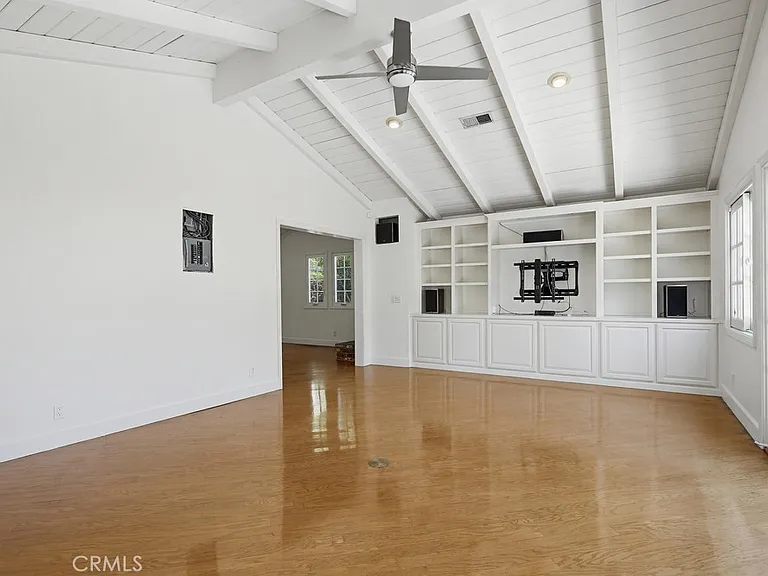 2705 E Jacaranda Ave — Photo 37