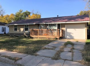 603 McMillan St, Holdrege, NE 68949