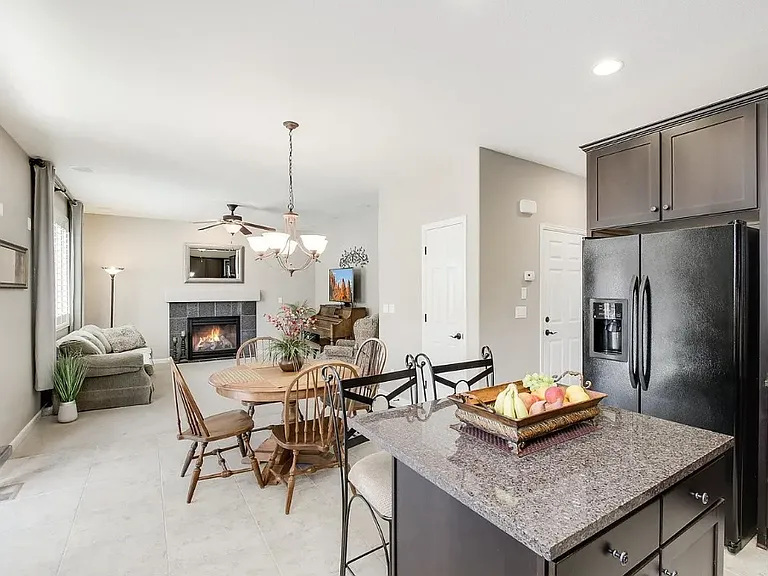 3130 Black Canyon Way — Photo 6
