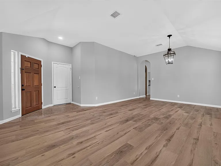 6407 Granite Springs Ln — Photo 4