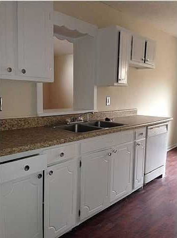 2nd image of 1515 Seacroft Rd
