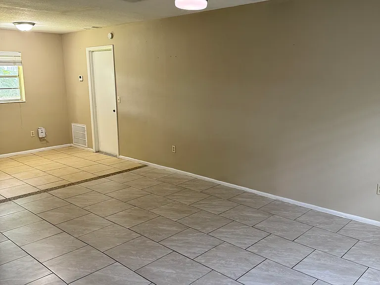 14556 Siplin Rd — Photo 2
