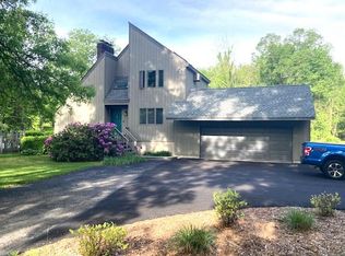 513 Rock Cut Rd, Walden, NY 12586