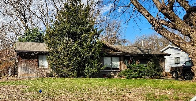 1st image of 2214 Valley Brook Ln