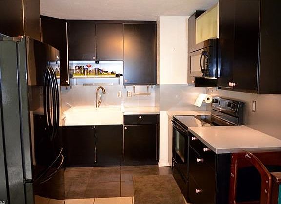 3rd image of 3431 Edgewood Ave