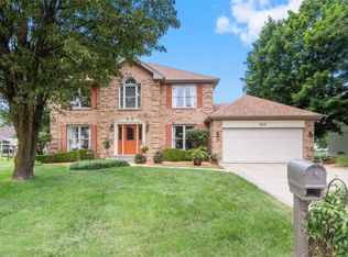 909 Gainesway Ct, Florissant, MO