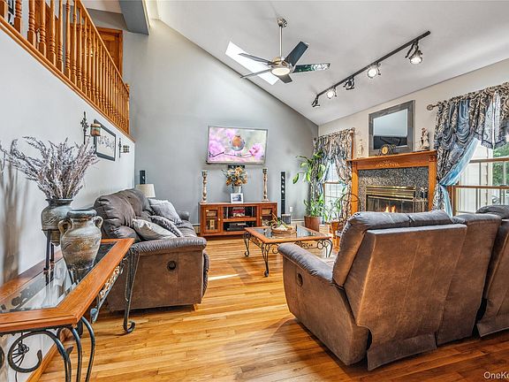 4th image of 36 Richmond Street